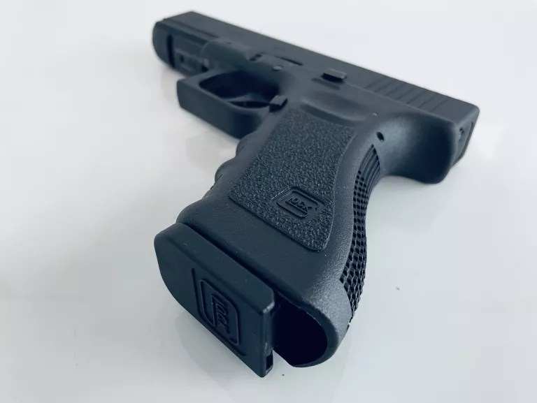 WIATRÓWKA GLOCK 17 BLOW BACK 4,5MM