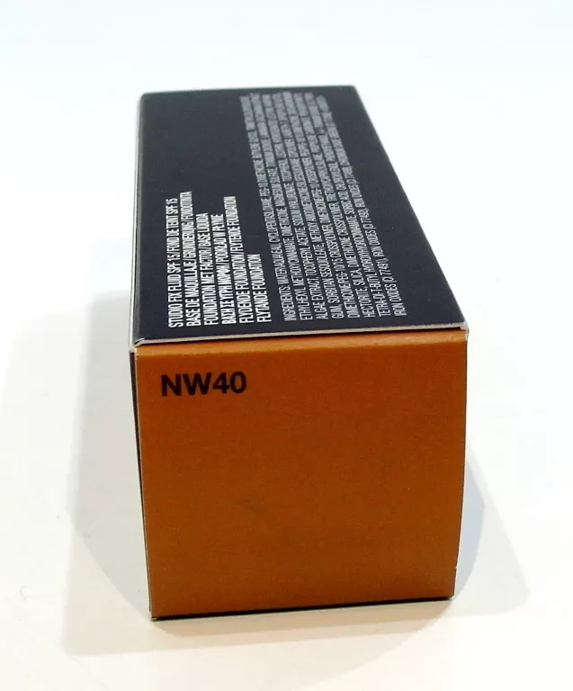 mac-studio-fix-fluid-podklad-30ml-wlasciwosci-przedluzenie-trwalosci