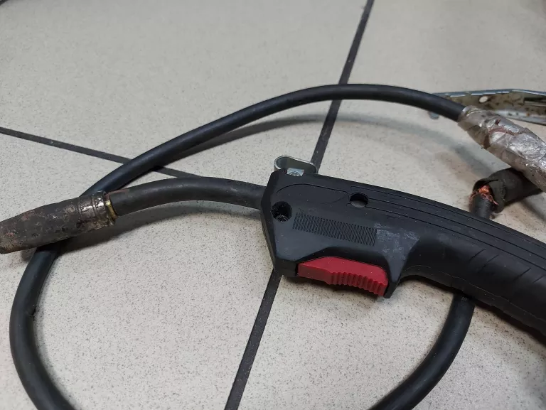 SPAWARKA MIGOMAT BEZGAZOWY MIG FLUX 140F