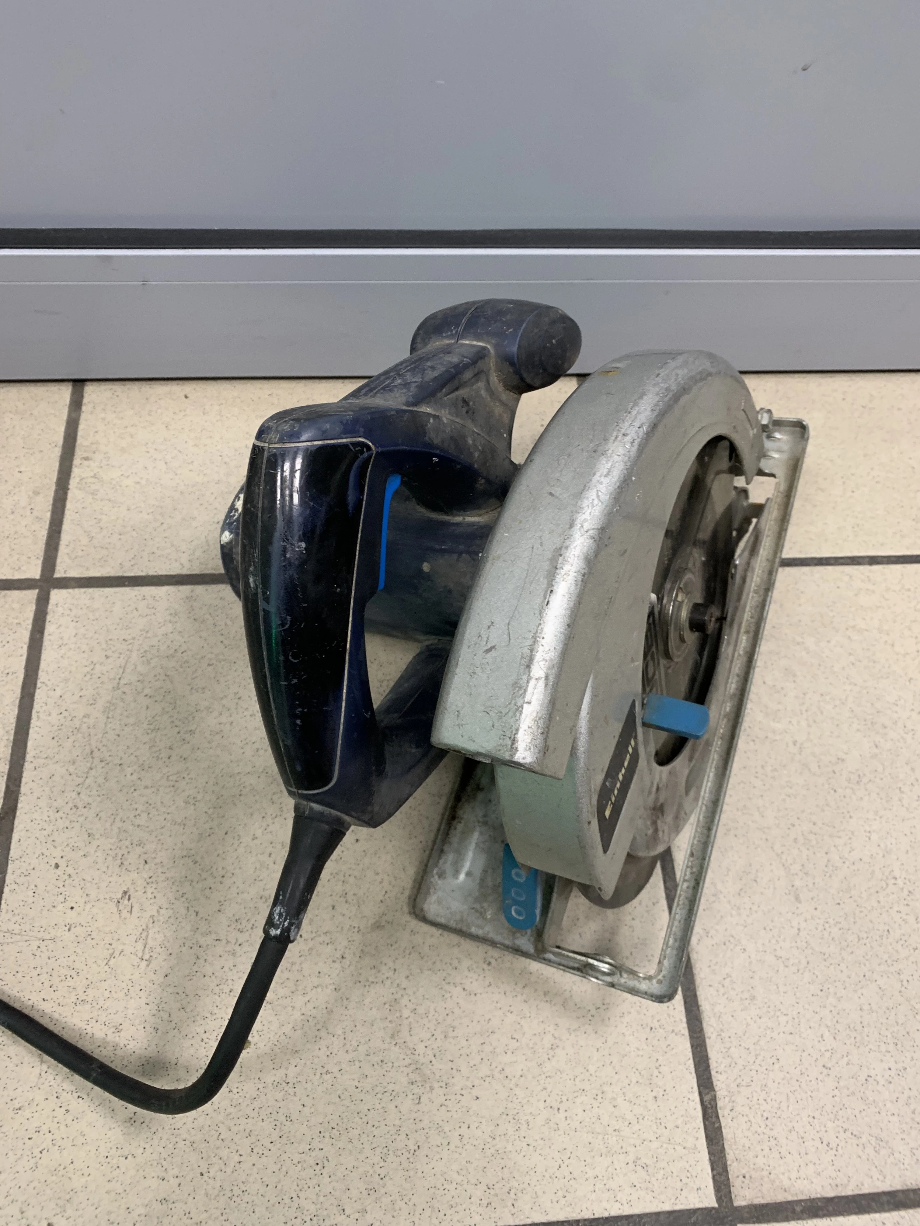 pila-tarczowa-einhell-bt-cs-1400-marka-einhell