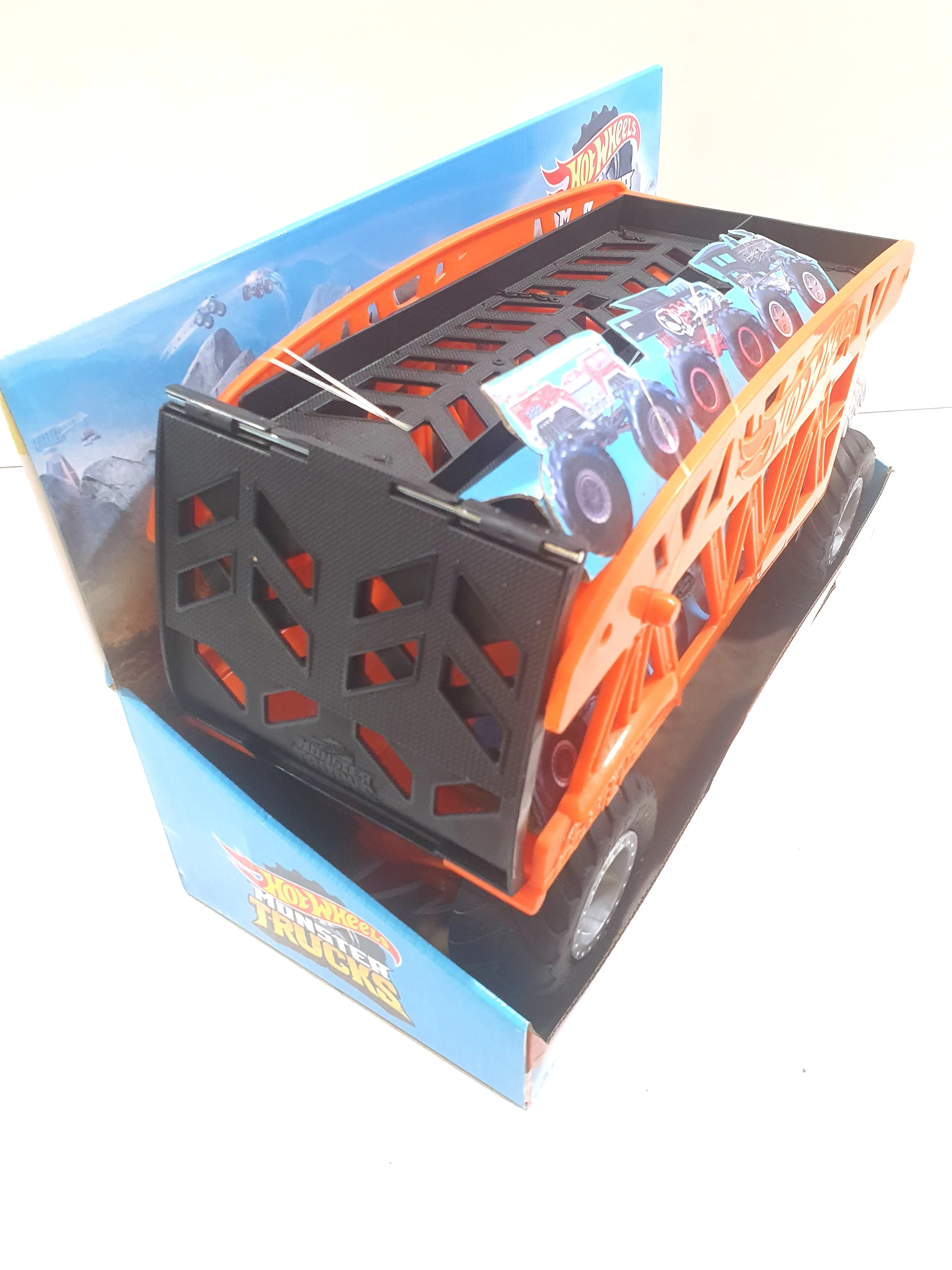 hot-wheels-monster-trucks-transporter-laweta-gkd37-model-gkd37