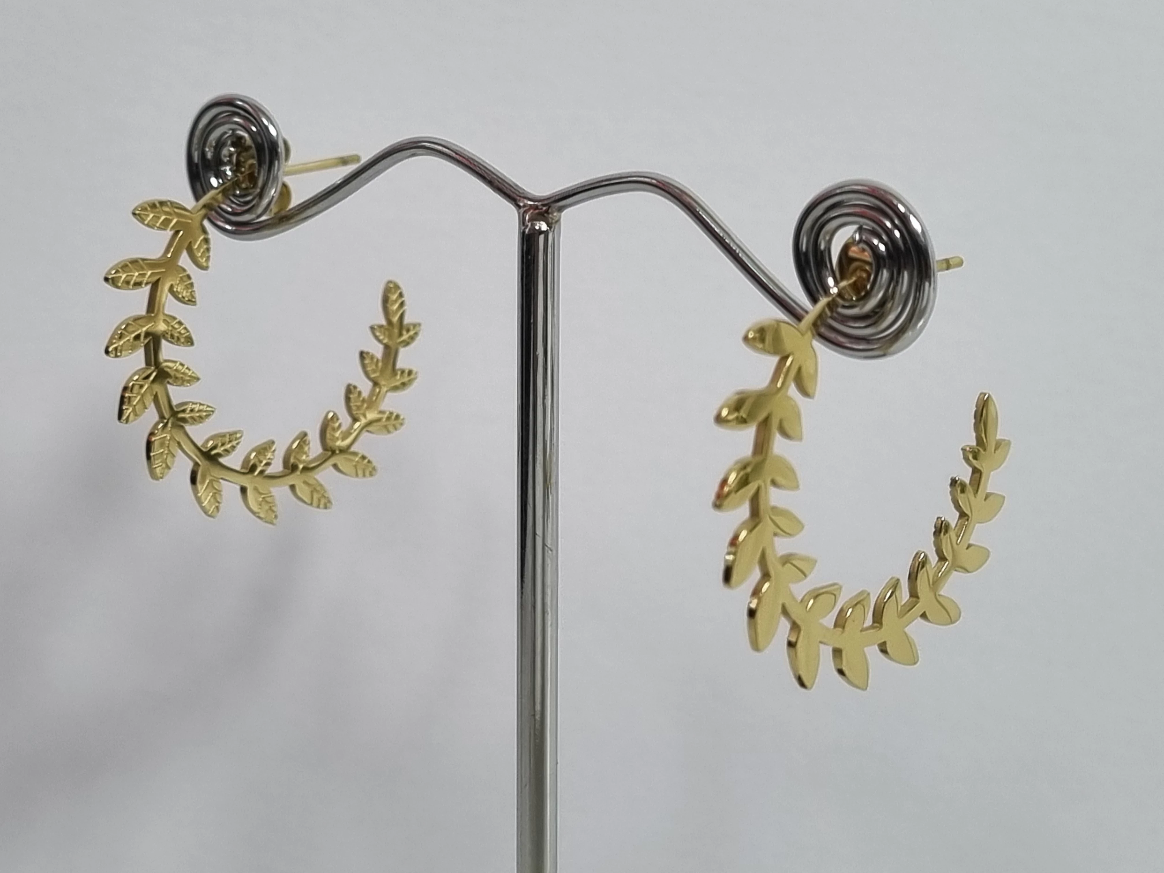 kolczyki-stal-pozlacana-kola-wieniec-laurowy-rybnicka-3-gliwice-g1