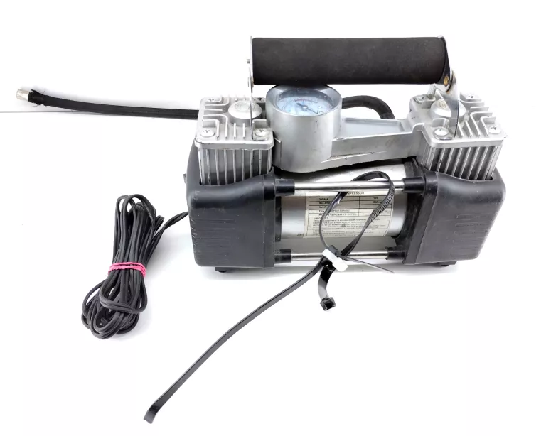 kompresor-pompka-samochodowa-do-zapalniczki-3-maja-8-klobuck-unico