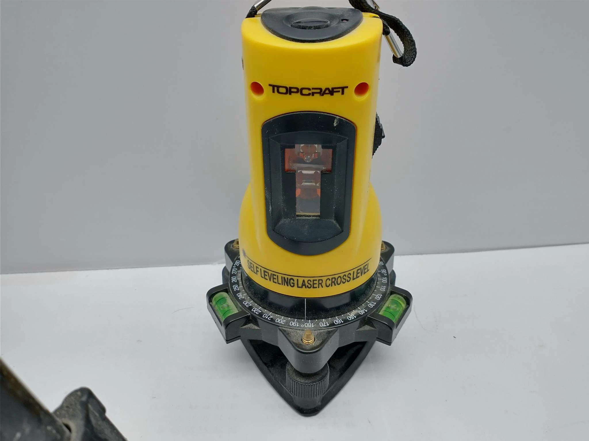 poziomica-laserowa-top-craft-tkl-1-statyw-rodzaj-cyfrowa