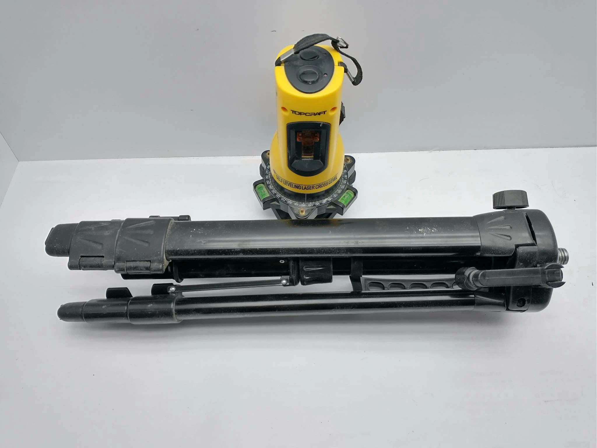 poziomica-laserowa-top-craft-tkl-1-statyw-rynek-20-gostynin-fly
