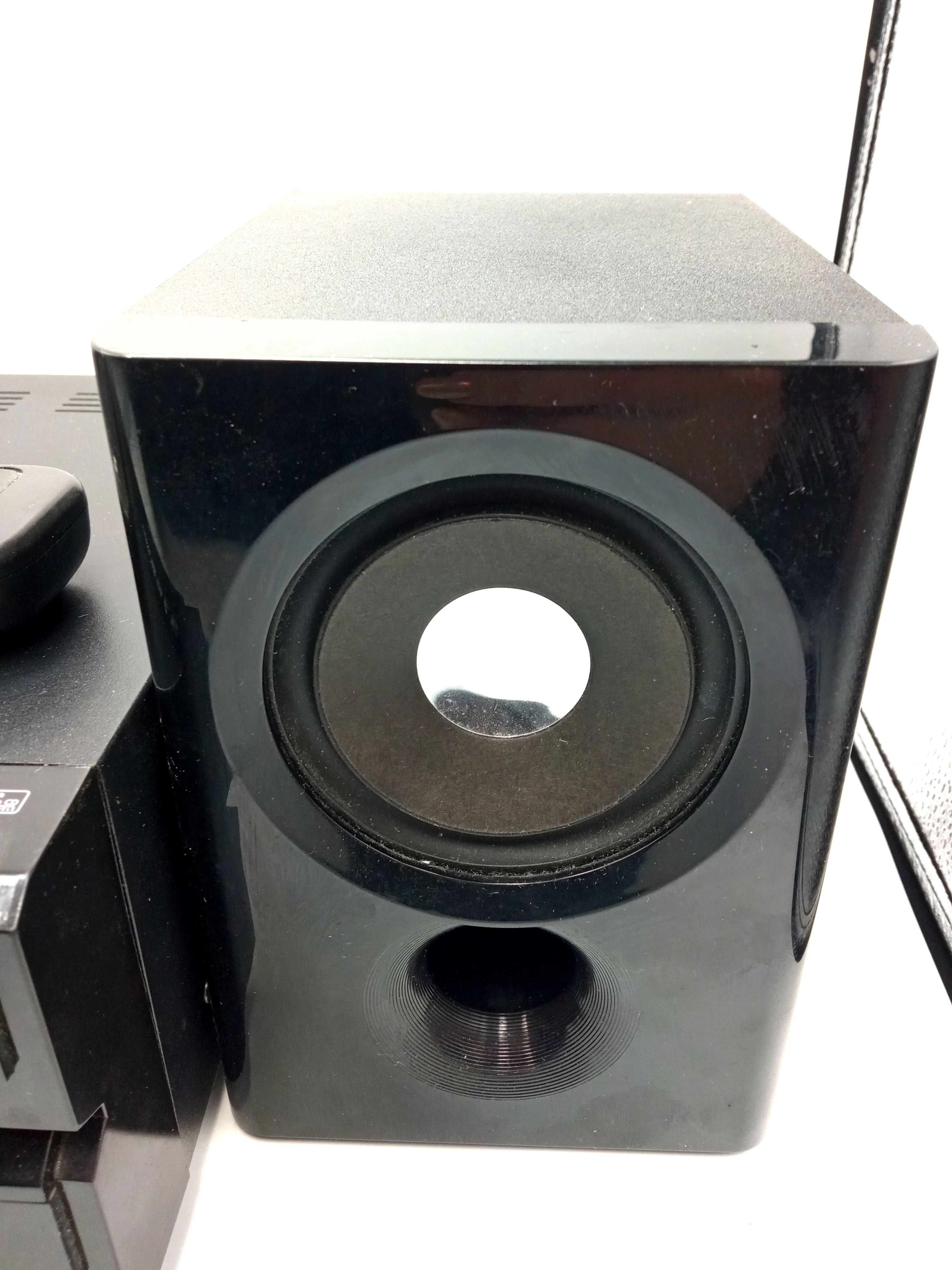 mikrowieza-dual-dvd-ms110-hdmi-glosniki-pilo-moc-znamionowa-rms-50