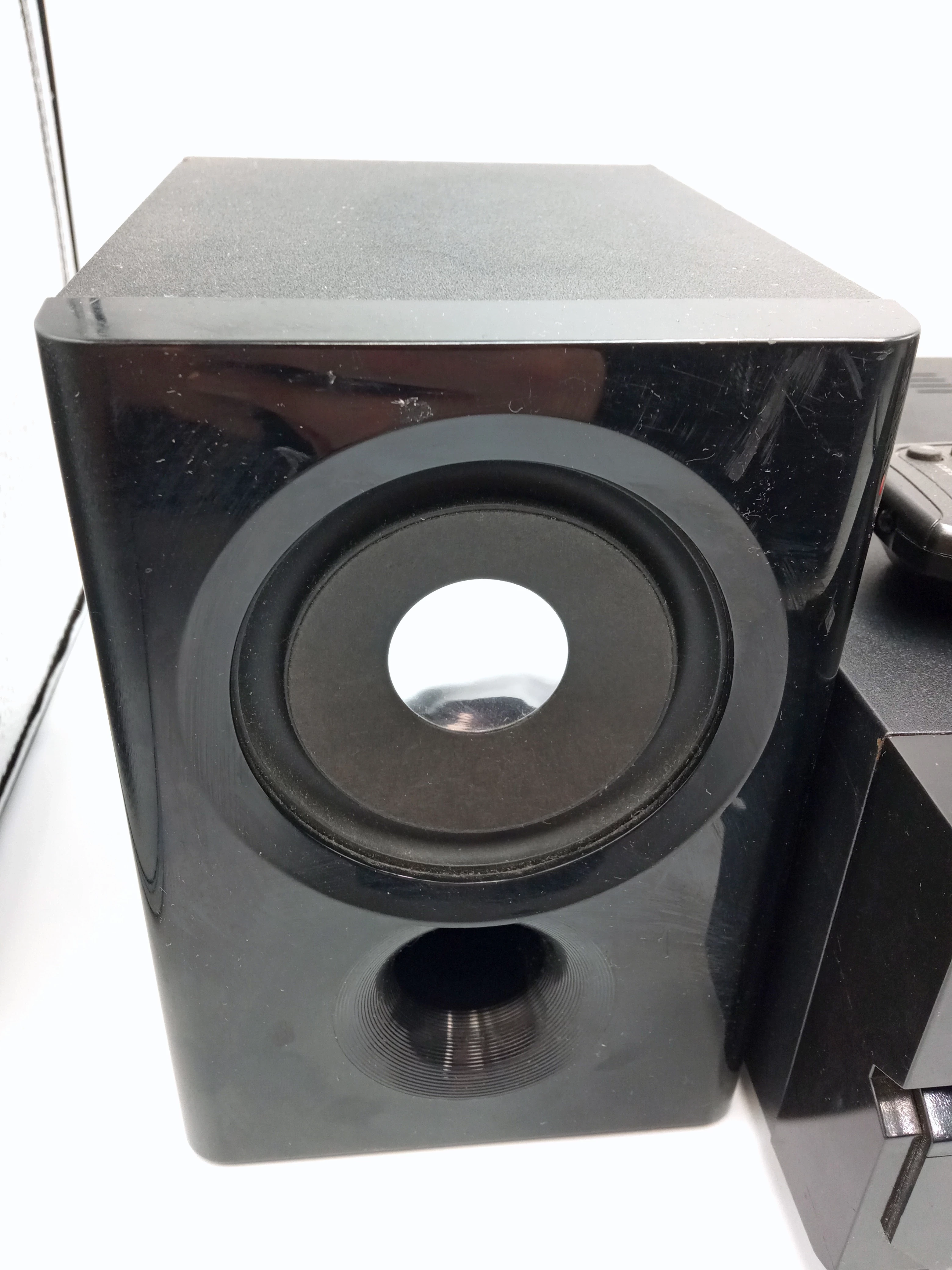 mikrowieza-dual-dvd-ms110-hdmi-glosniki-pilo-radio-brak-informacji