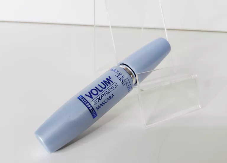 MAYBELINE VOLUM' EXPRESS MASCARA WATERPROOF