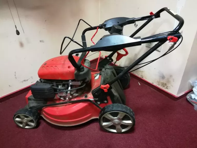 kosiarka-z-napedem-magnum-mgks-014-mickiewicza-8-lezajsk
