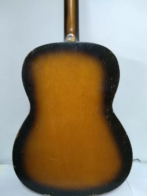 gitara-klasyczna-defil-marka-defil