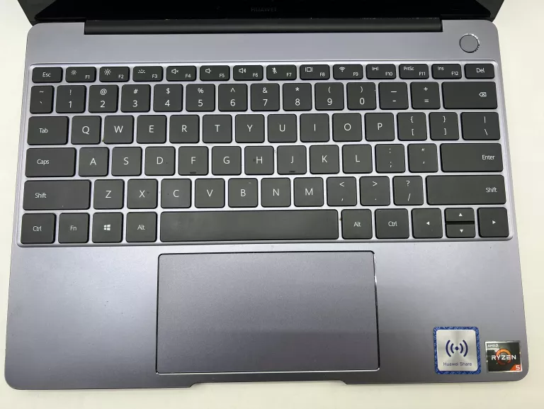 LAPTOP HUAWEI MATEBOOK 13 HNW19R RYZEN5/8GB/512GB