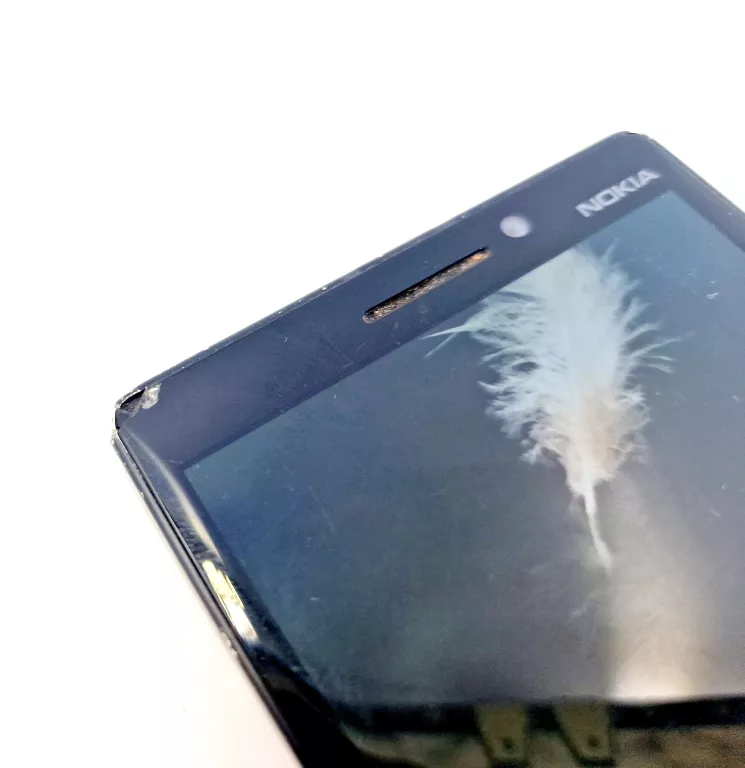 TELEFON NOKIA LUMIA 930 (STŁUCZONY RÓG)