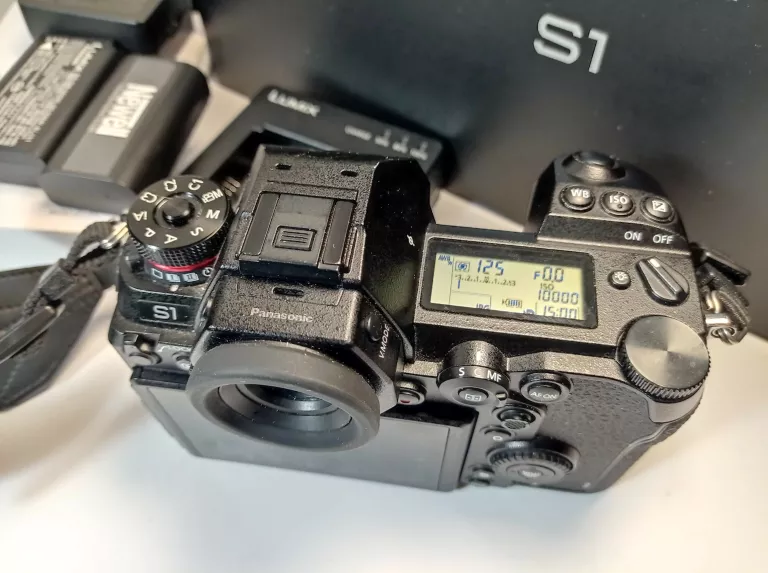 APARAT PANASONIC LUMIX DC-S1M NISKI PRZEBIEG !!