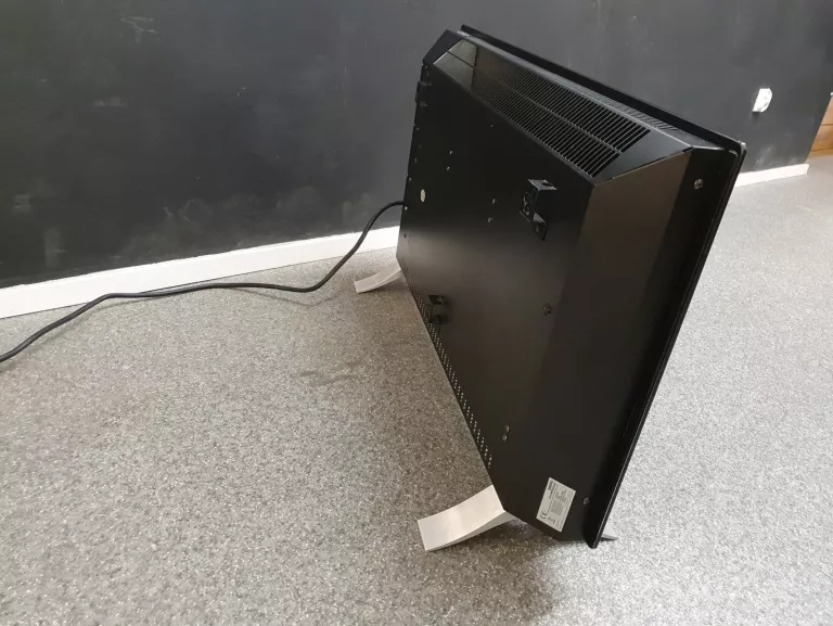 GRZEJNIK KONWEKTOROWY EBERG 2.4KW