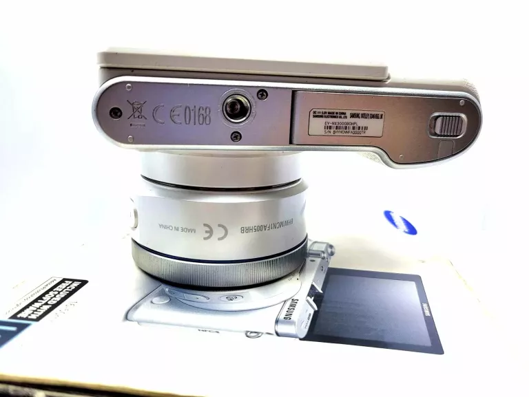 APARAT SAMSUNG NX3000 OBIEKTYW LAMPA