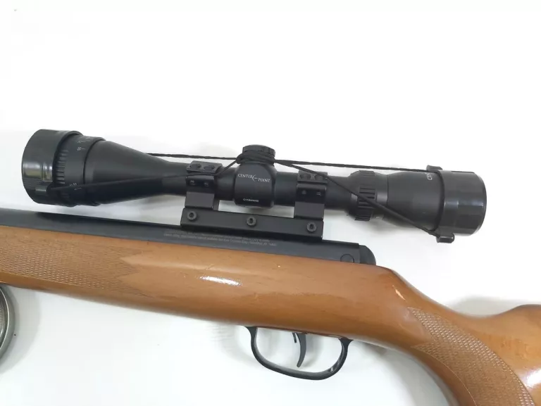 WIATRÓWKA CROSMAN SUMMIT 4,5MM Z LUNETĄ 3-9X40