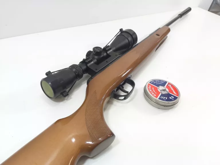WIATRÓWKA CROSMAN SUMMIT 4,5MM Z LUNETĄ 3-9X40