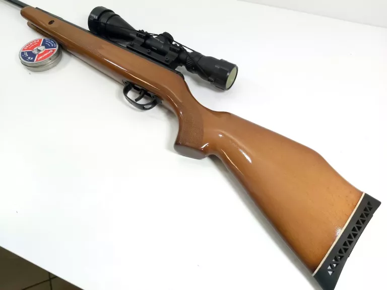 WIATRÓWKA CROSMAN SUMMIT 4,5MM Z LUNETĄ 3-9X40