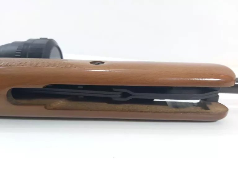 WIATRÓWKA CROSMAN SUMMIT 4,5MM Z LUNETĄ 3-9X40