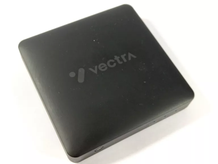 DEKODER SMART TV ANDROID VECTRA DV8519/ PILOT