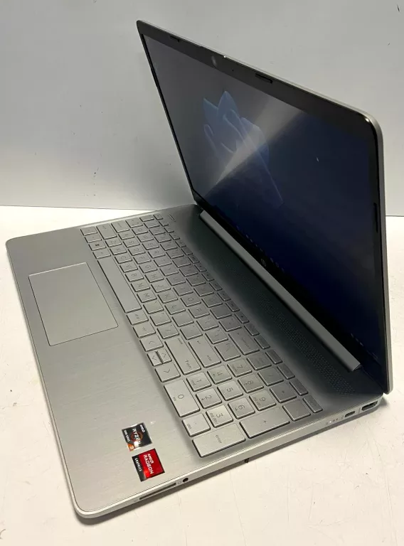hp-15s-eq2470nw-amd-ryzen-3-5300u-8gb-512gb-ssd-rozdzielczosc-px-1920-x-1080