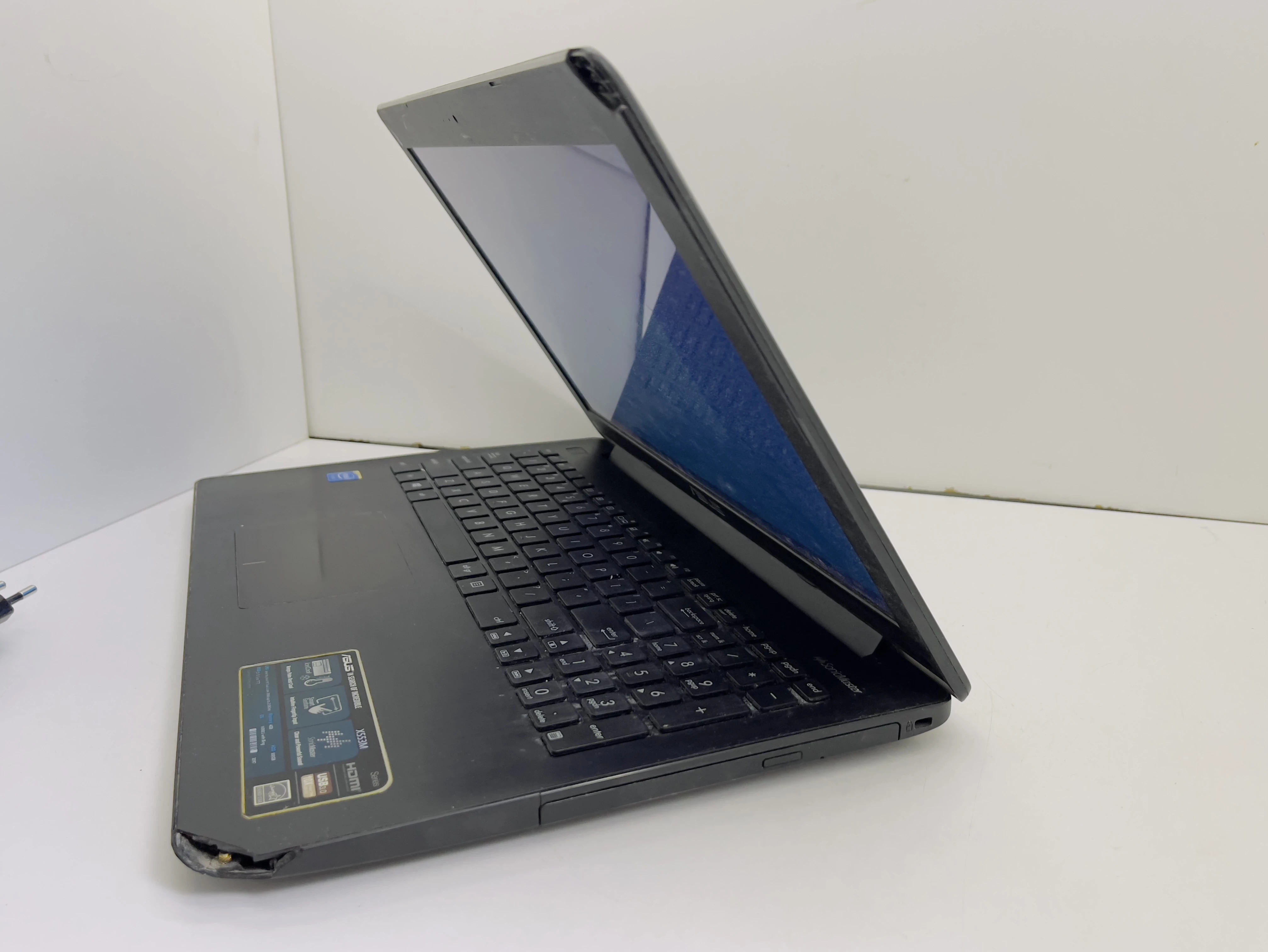 laptop-asus-x553m-lad-opis-kod-producenta-x553m