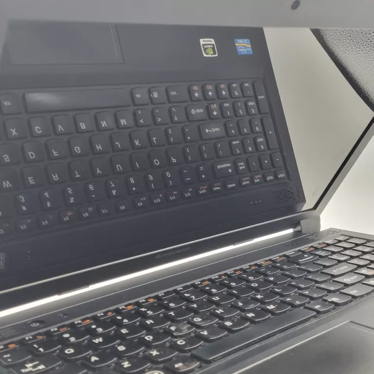 LAPTOP LENOVO B570E I3-2328M/410M/500GB/4GB/W7