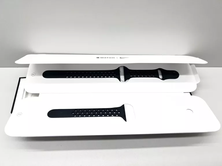 APPLE WATCH NIKE SE GPS + CELLULAR 40MM