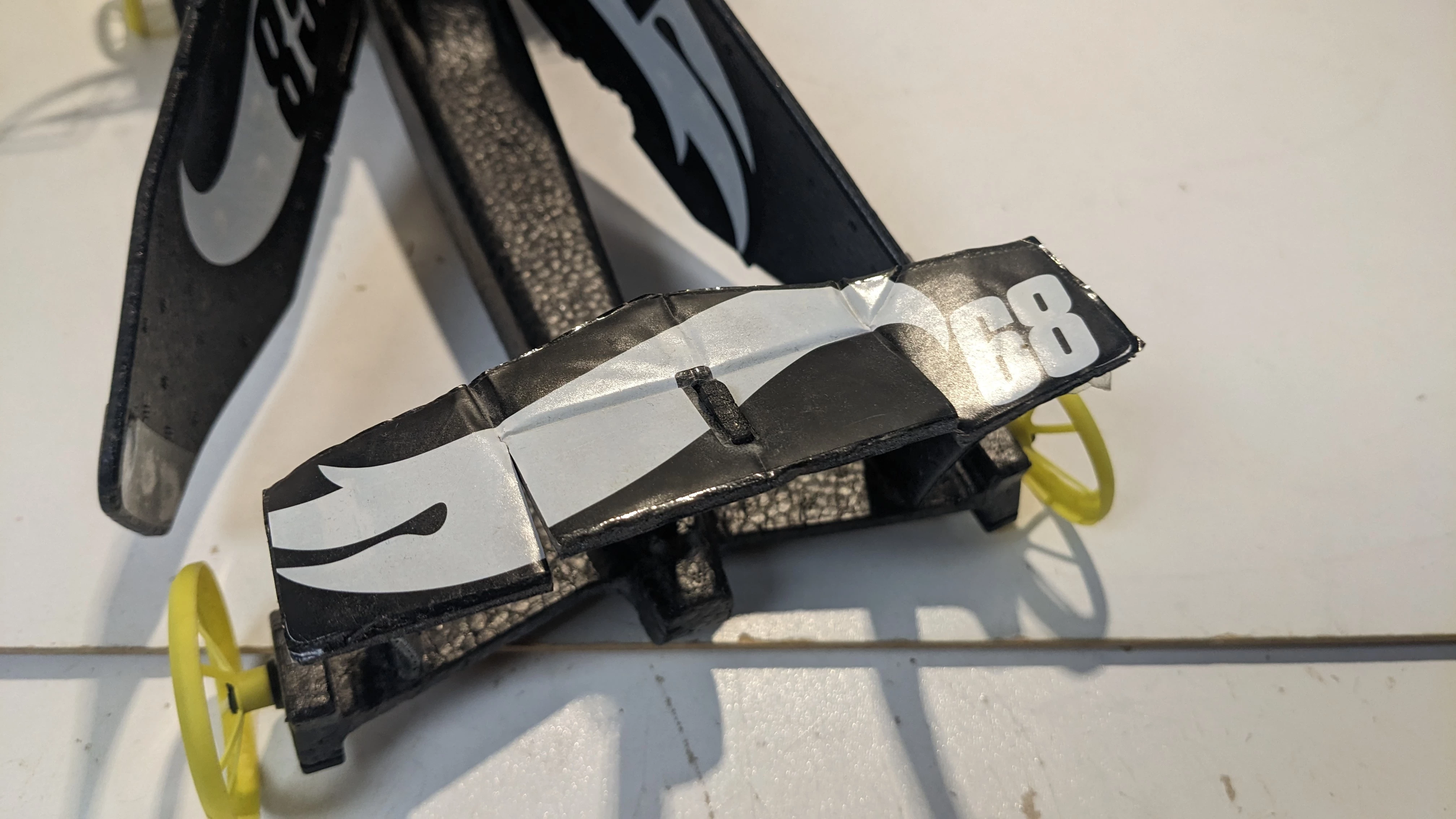 sterowany-pojazd-latajacy-hot-wheels-sky-shock-osiedle-niepodleglosci-1-krakow