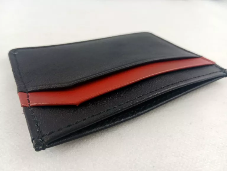 ETUI NA KARTY BANKOMATOWE HUGO BOSS
