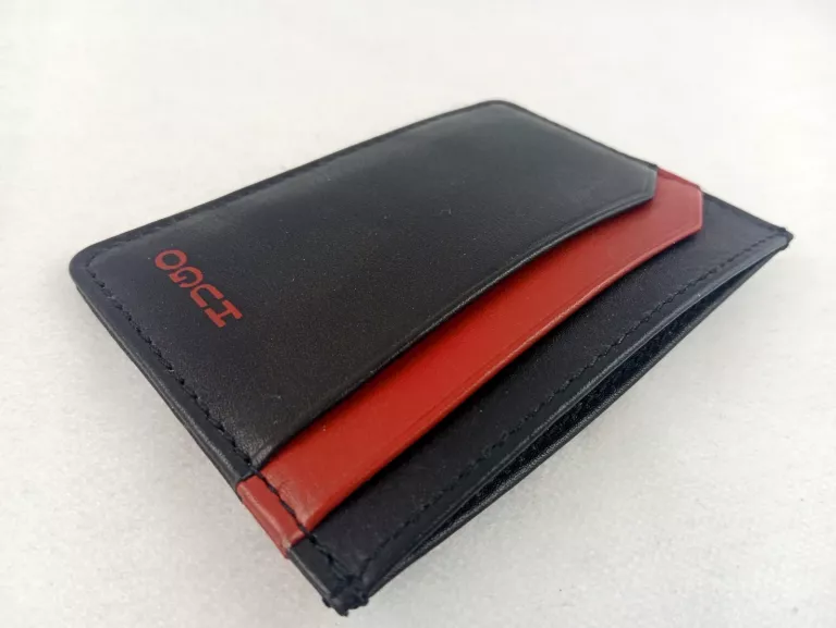 ETUI NA KARTY BANKOMATOWE HUGO BOSS