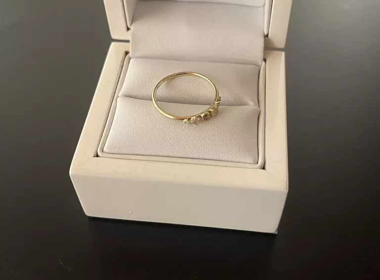 sliczny-pierscionek-yes-cassiopeia-585-112g-material-zloto