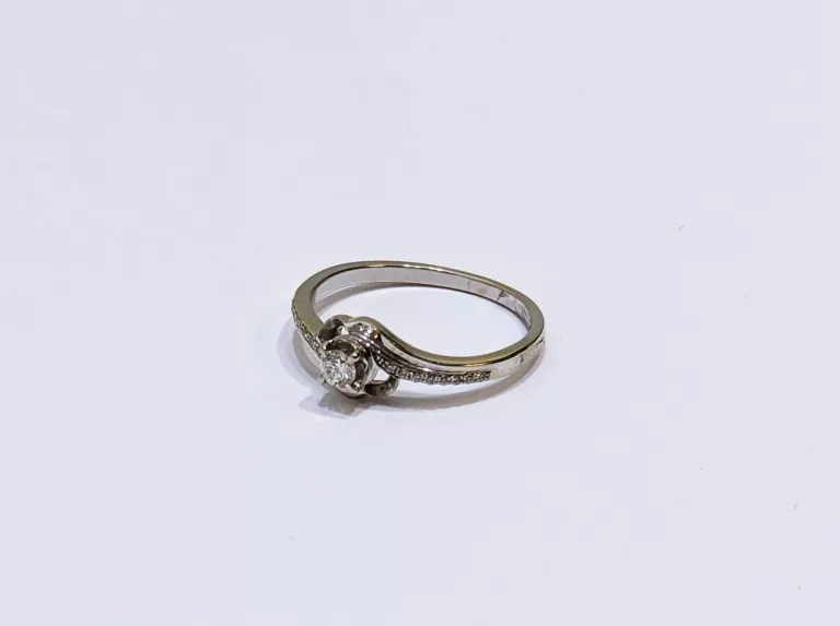 PIERŚCIONEK Z BRYLANTAMI BIAŁE ZŁOTO PR.585 R.13 0,22CT