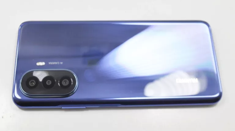 HUAWEI NOVA Y70 4/128 GB NIEBIESKI