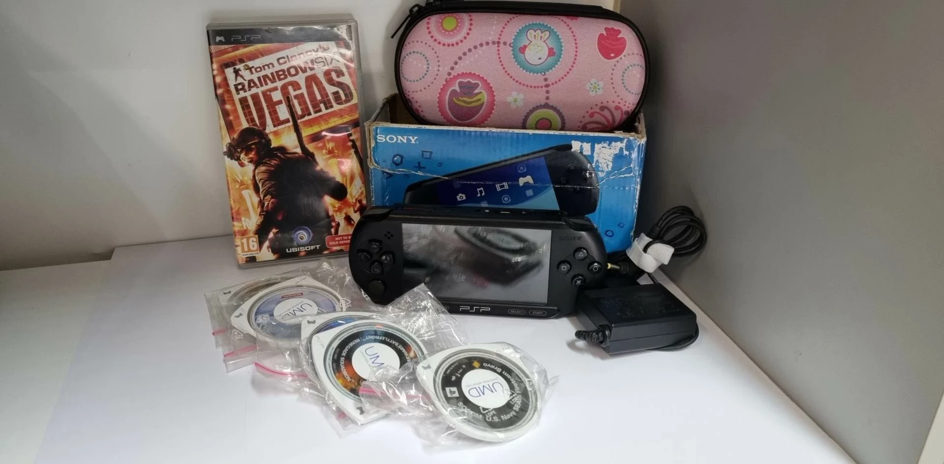 konsola-psp-etui-ladowarka-gra-pudelko-kilinskiego-22-siedlce