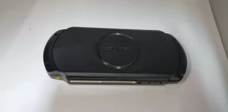 konsola-psp-etui-ladowarka-gra-pudelko-model-e1004