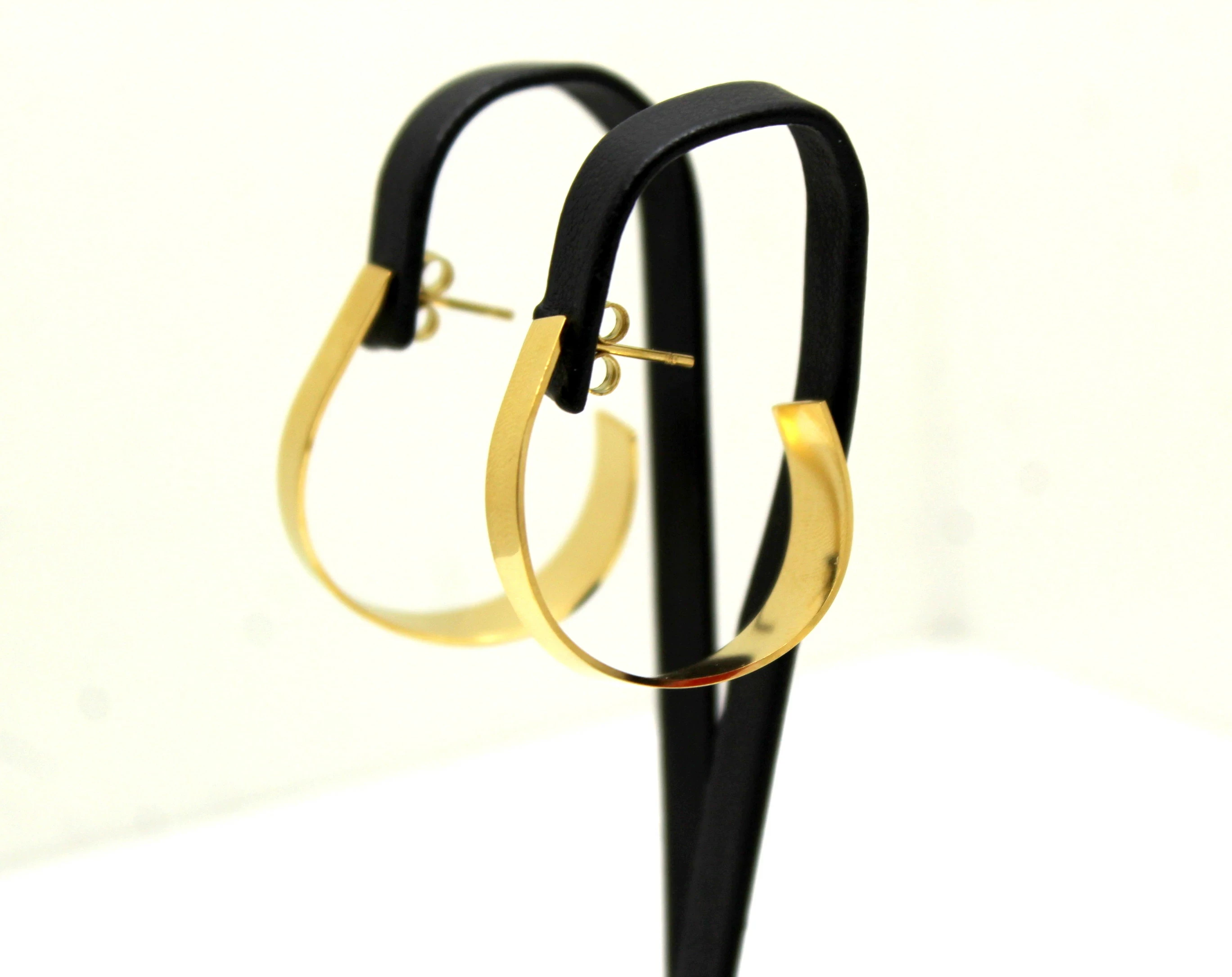 kolczyki-ze-stali-pozlacanej-szerokie-kola-wolska-89-warszawa