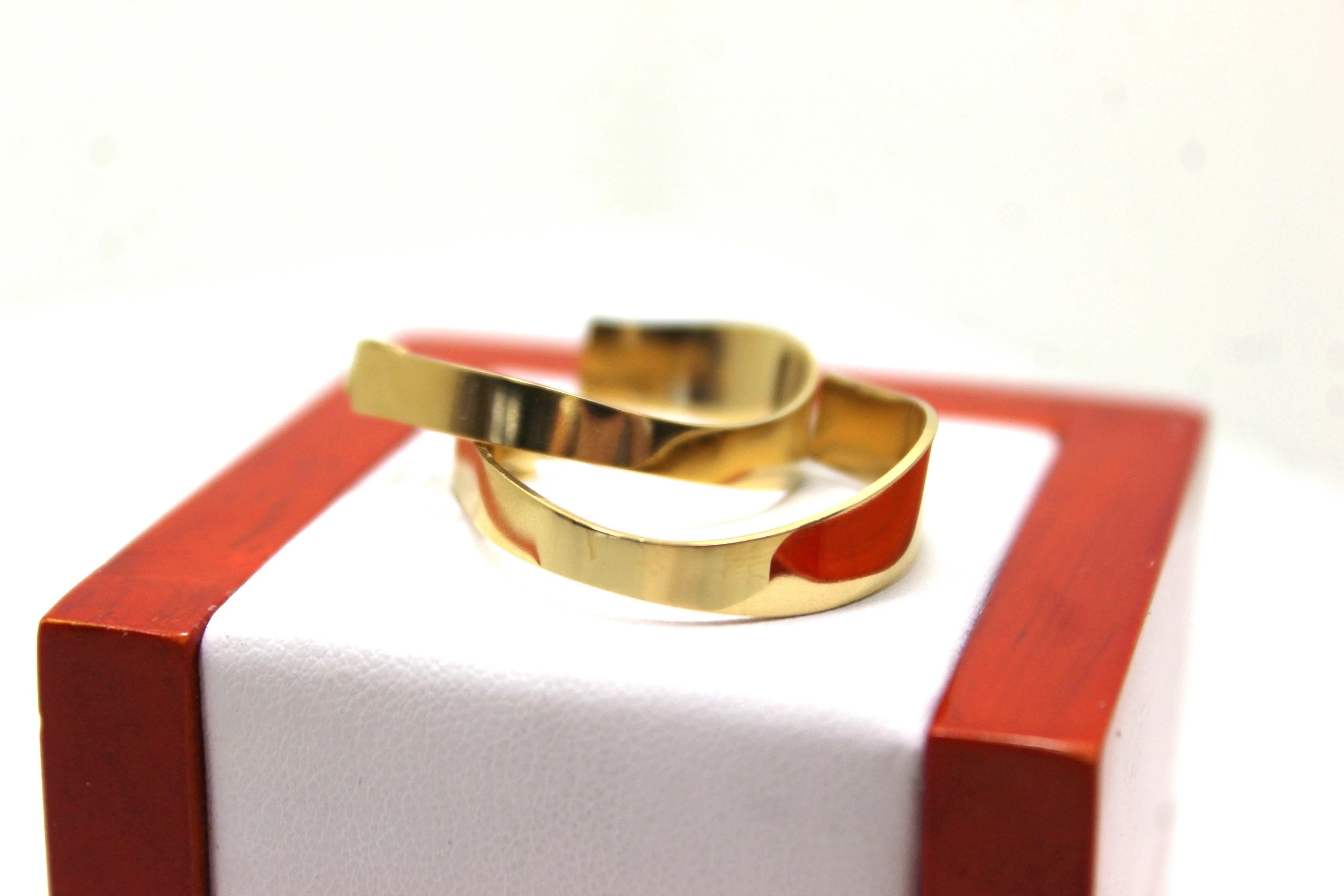 kolczyki-ze-stali-pozlacanej-szerokie-kola-motyw-129129-14