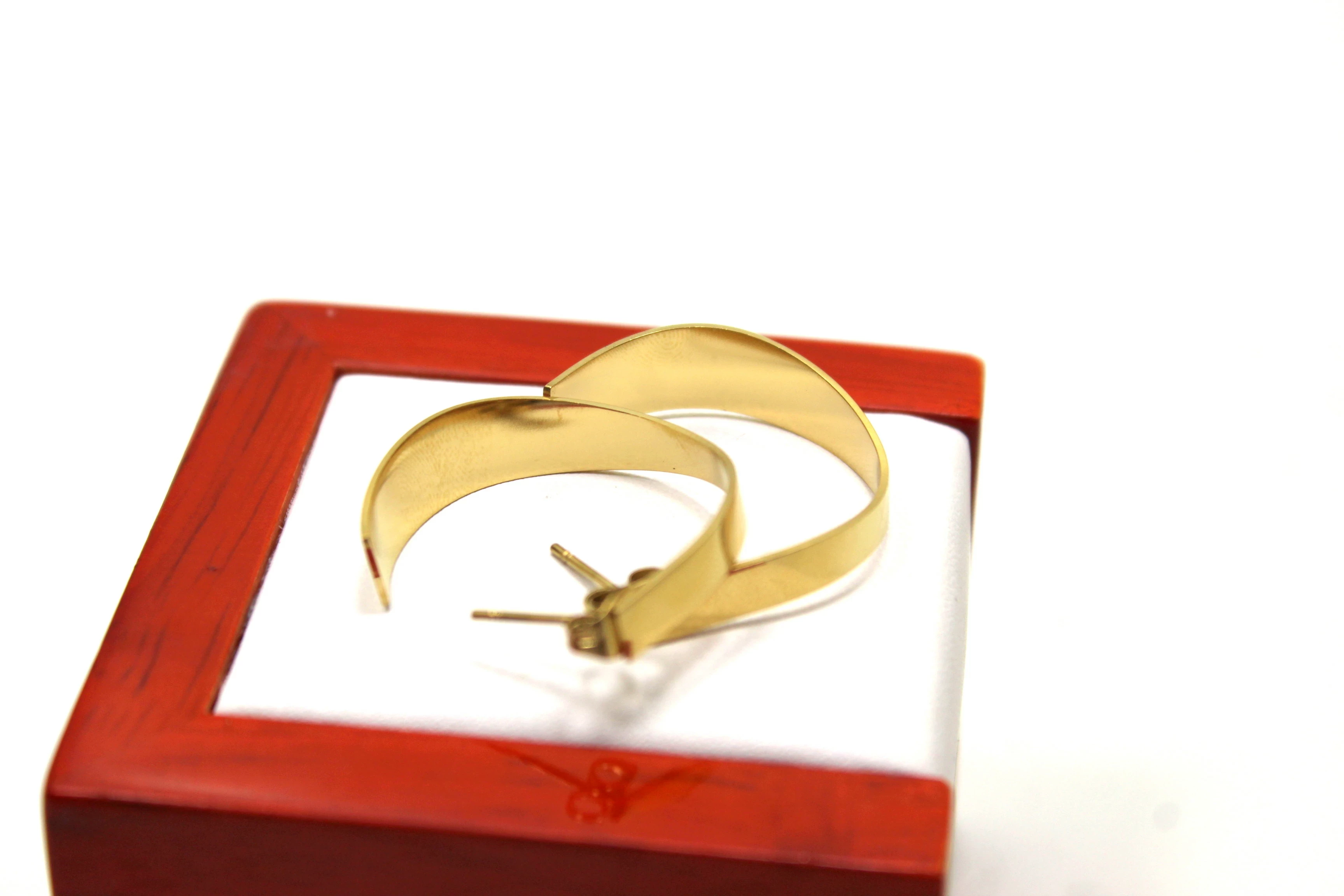 kolczyki-ze-stali-pozlacanej-szerokie-kola-plec-15851-1