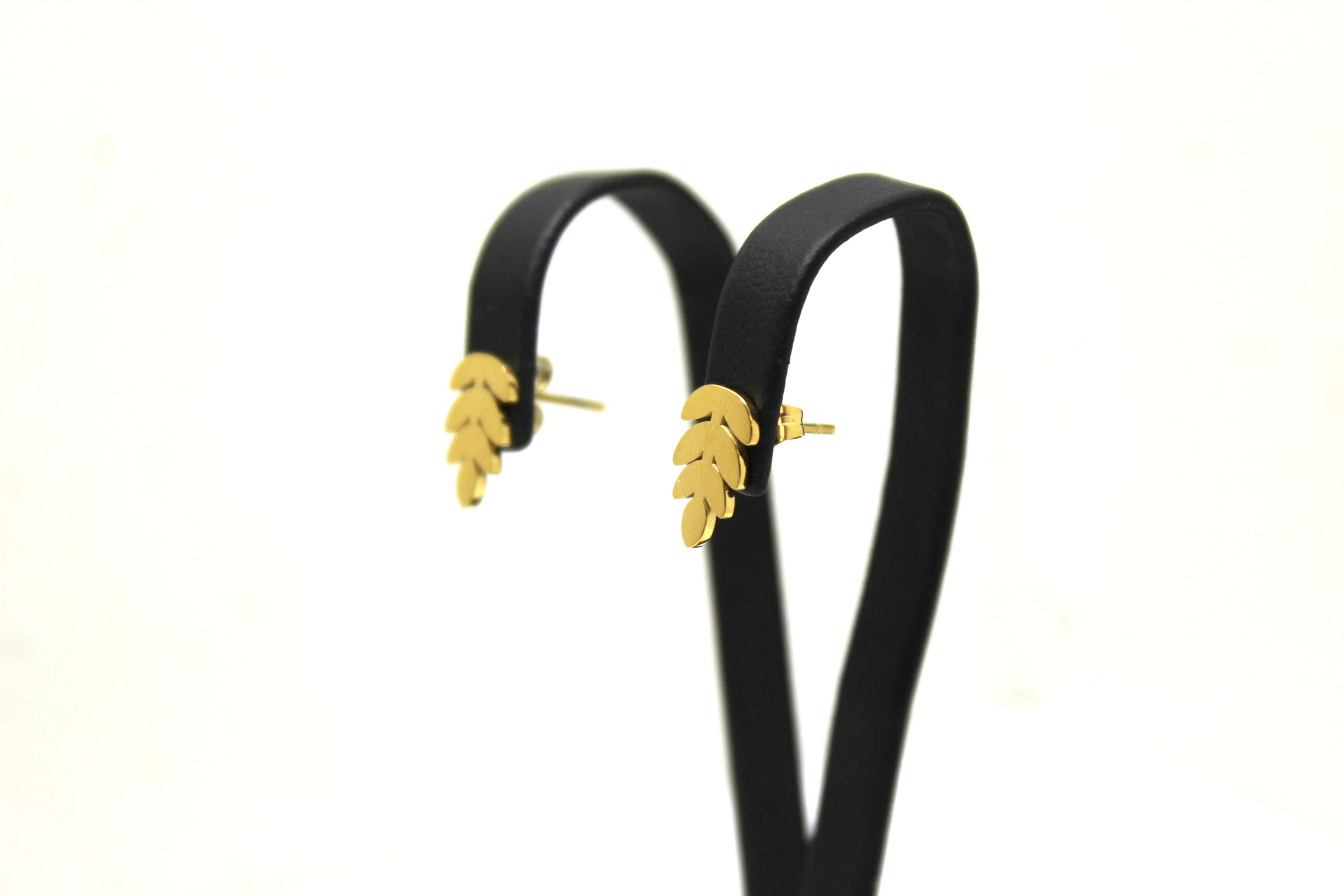 kolczyki-ze-stali-pozlacane-lisc-jarzebiny-rodzaj-2205-16