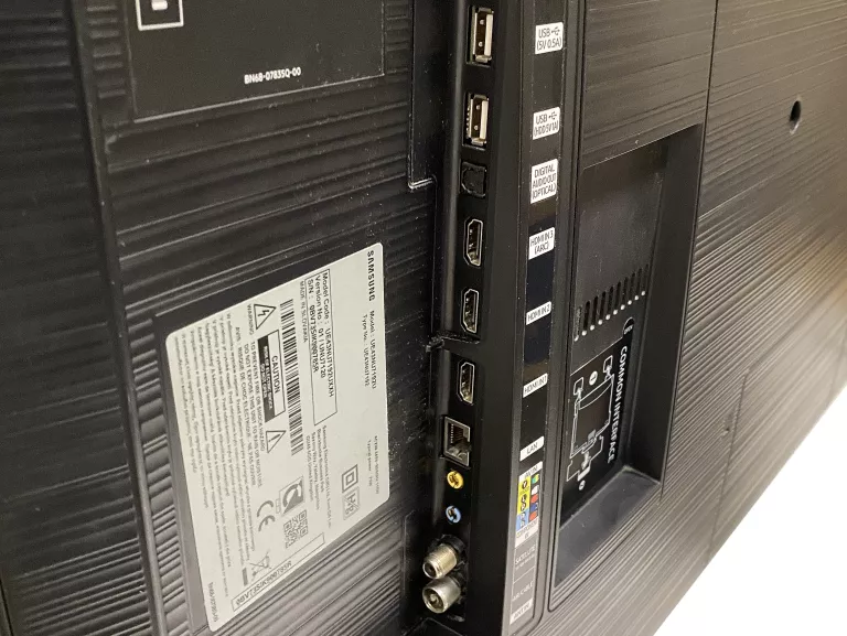 samsung-ue43nu7192u-4k-dvb-t2-hdr10-smart-2018-typ-telewizora-led