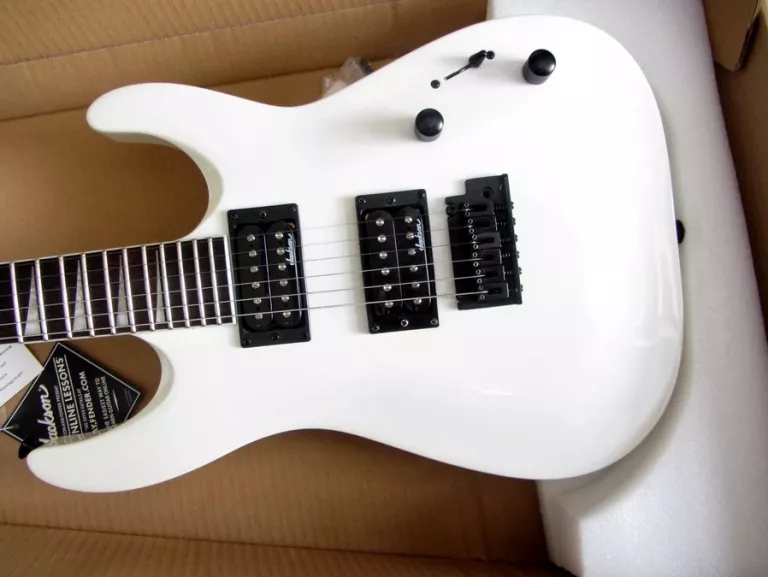 GITARA ELEKTRYCZNA JACKSON CWJ 2080085