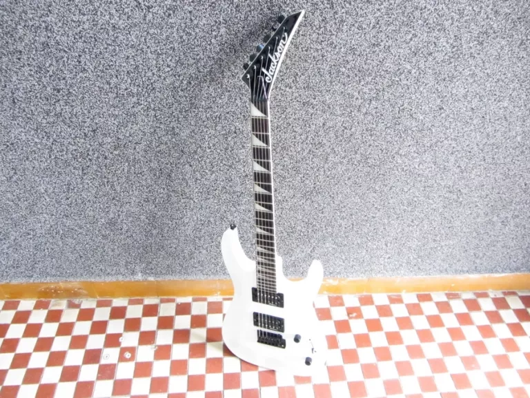 GITARA ELEKTRYCZNA JACKSON CWJ 2080085