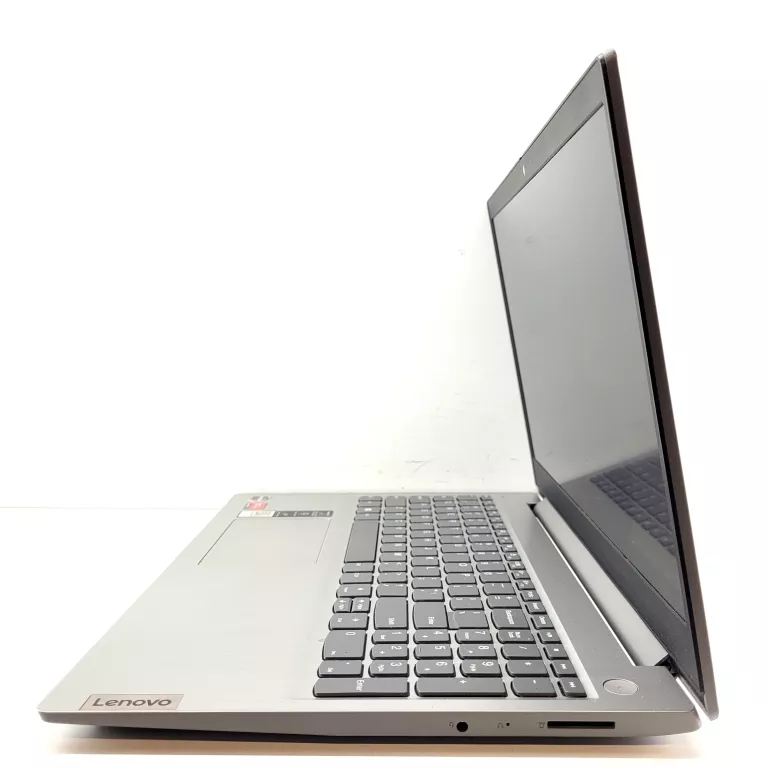 LAPTOP LENOVO IDEAPAD 3 RYZEN 5  8/512GB SSD