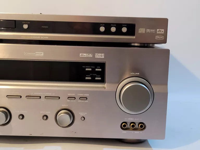 AMPLITUNER YAMAHA RX-V550 + YAMAHA S550