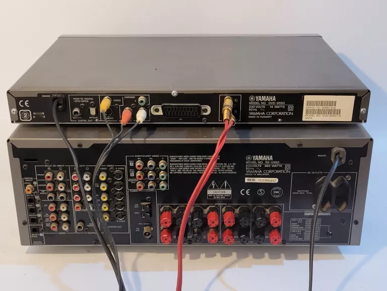 AMPLITUNER YAMAHA RX-V550 + YAMAHA S550