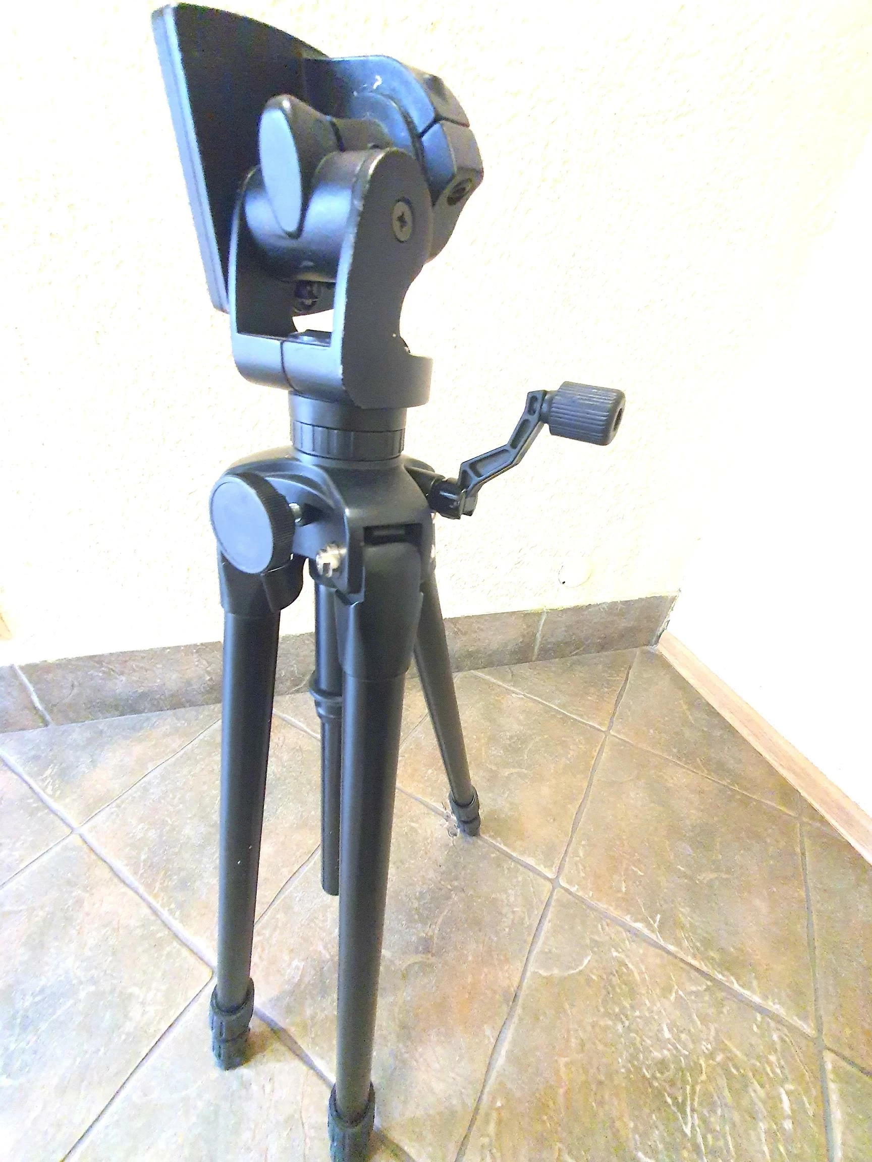 statyw-do-aparatu-fotomate-kod-producenta-statyw-fotograficzny-wysoki