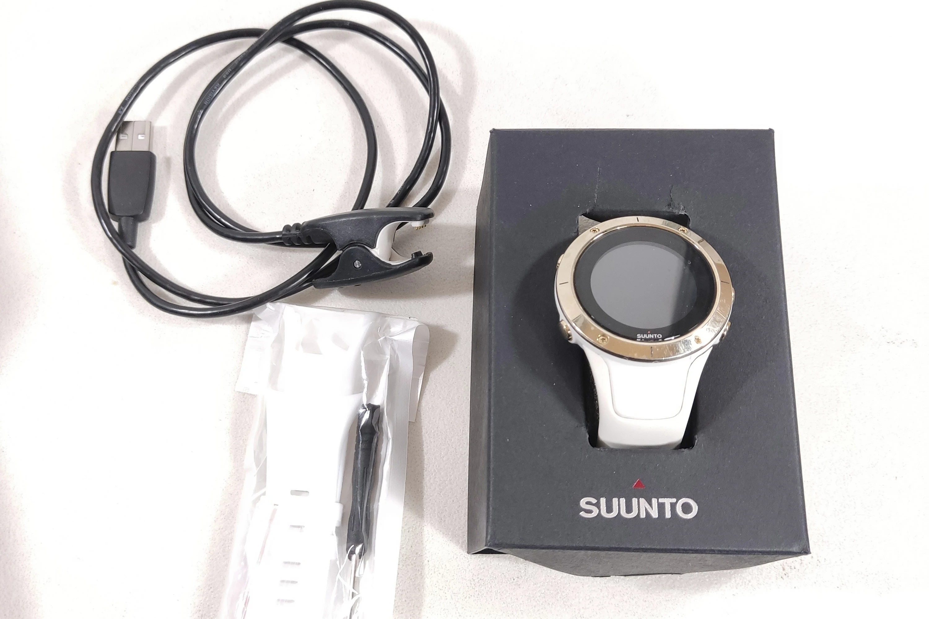 ss023426000-suunto-spartan-trainer-wrist-hr-gold-rodzaj-smartwatch