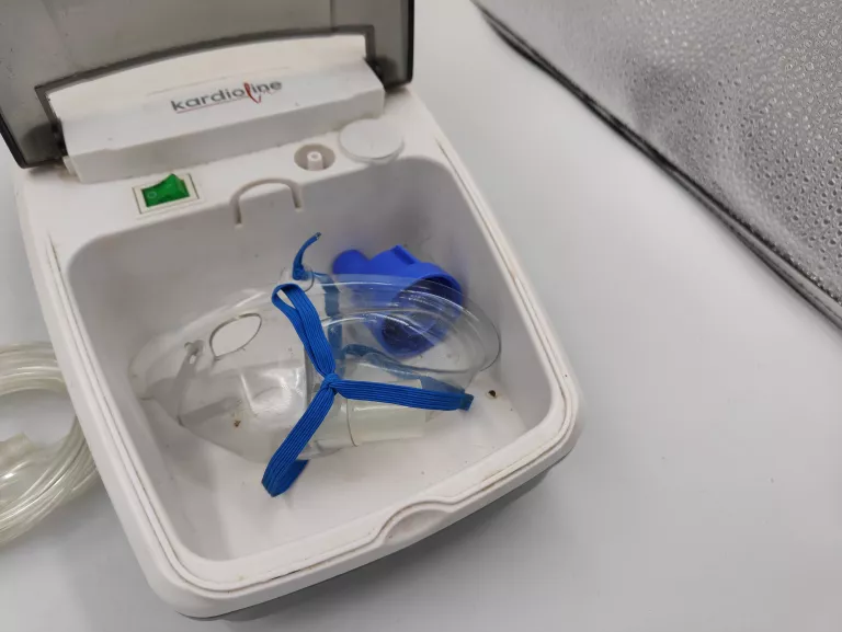 inhalator-tlokowy-kardioline-kl-650-kolor-dominujacy-bialy