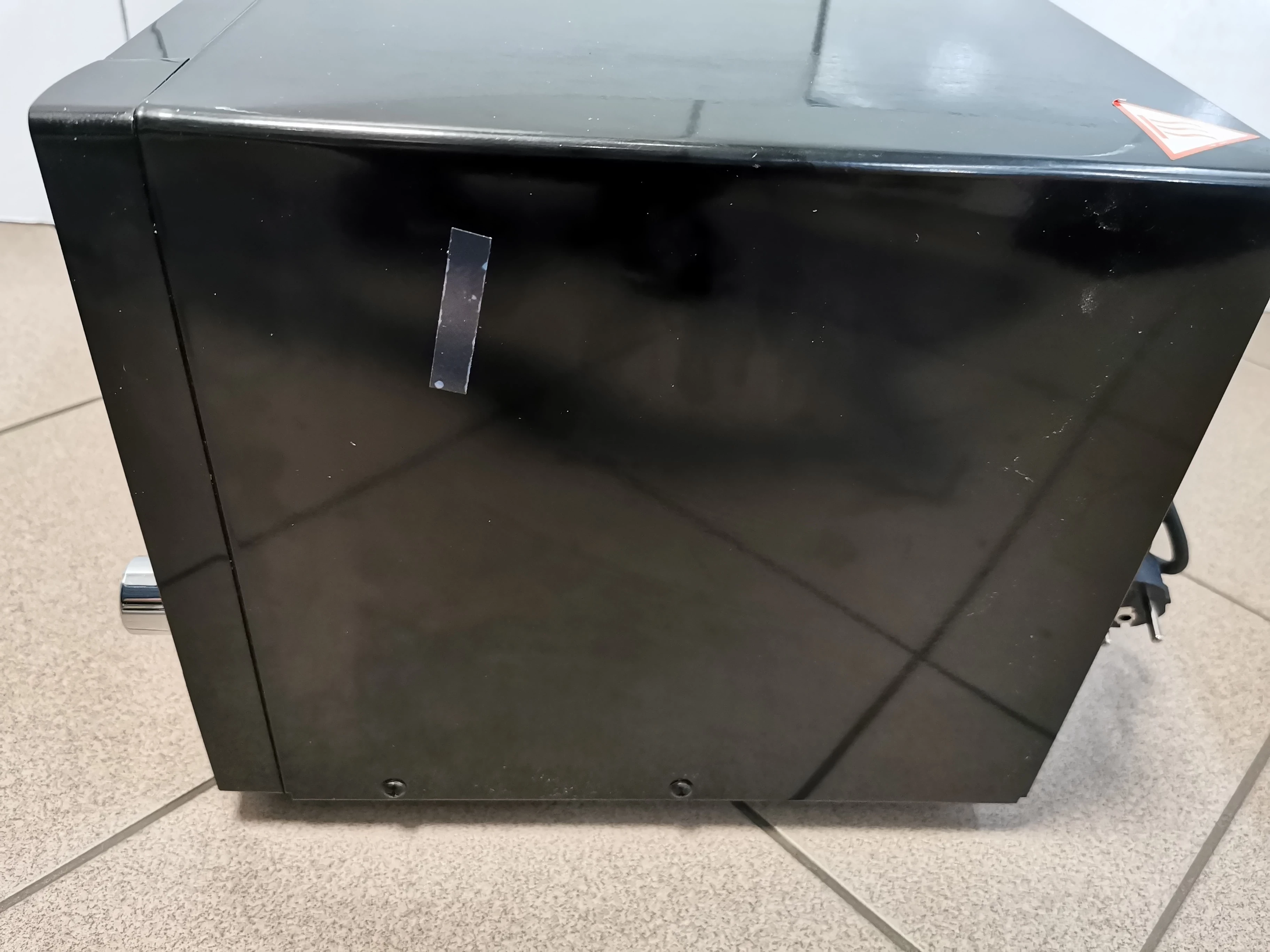 kuchenka-mikrofalowa-amica-amgf23e1gb-stan-uzywany